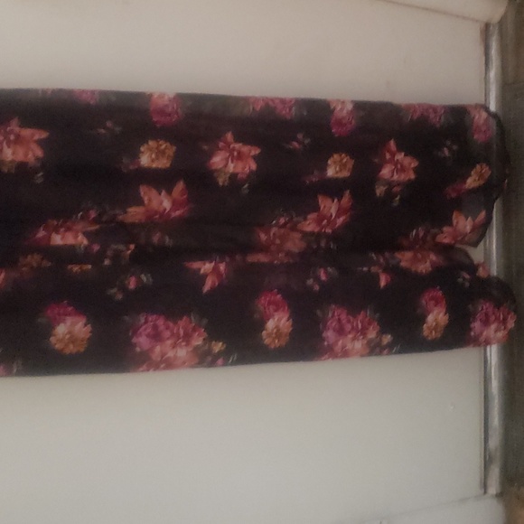 Medium size  flower dress fancy - Picture 2 of 3